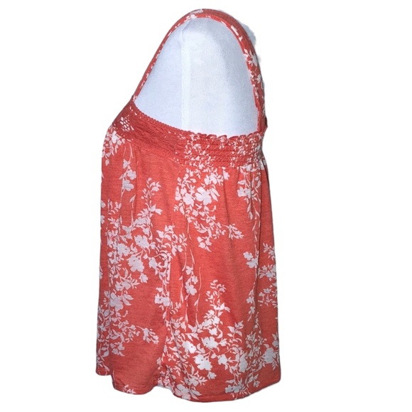 Adorable Old Navy Tank - Picture 2 of 5